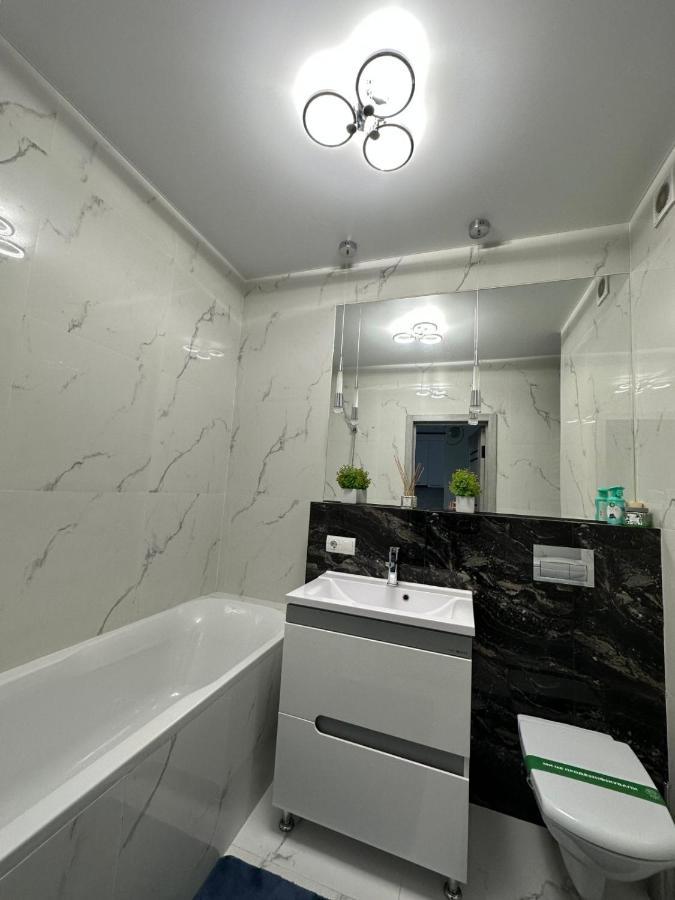 Новобудова Сам Центр Вул Шевченка 60 Оперний 10Хв Apartment Lviv Exterior photo