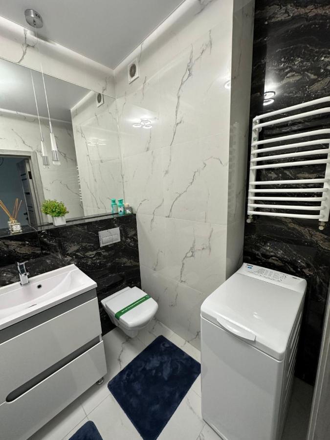 Новобудова Сам Центр Вул Шевченка 60 Оперний 10Хв Apartment Lviv Exterior photo