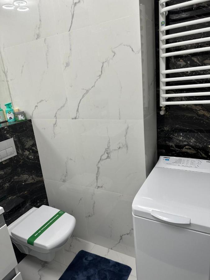 Новобудова Сам Центр Вул Шевченка 60 Оперний 10Хв Apartment Lviv Exterior photo