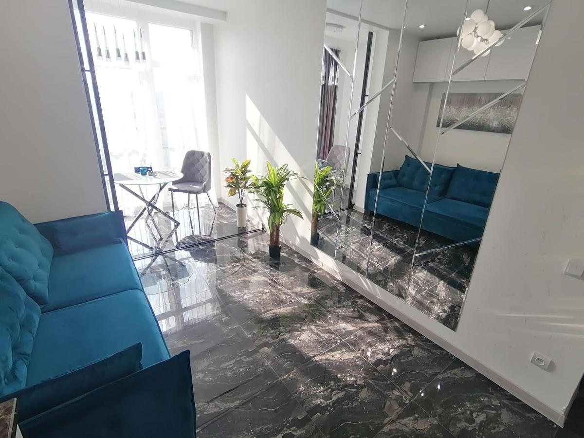 Новобудова Сам Центр Вул Шевченка 60 Оперний 10Хв Apartment Lviv Exterior photo